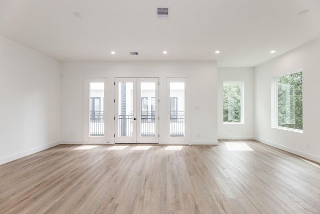 905 Quitman Street A, Houston, TX 77009