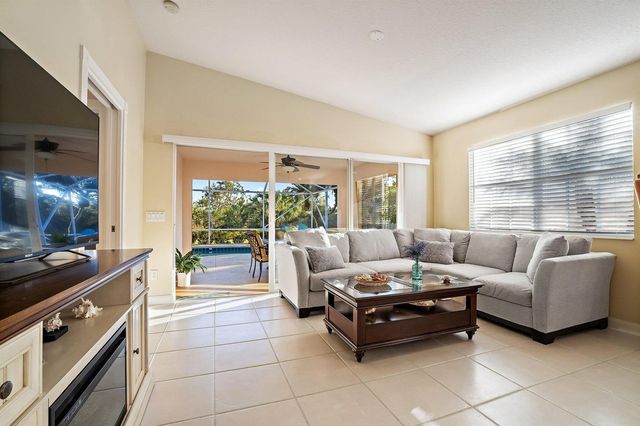 8991 SE Eldorado Way, Hobe Sound, FL 33455