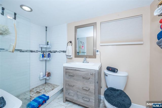 160 Mt Vernon Street, Ridgefield Park, NJ 07660