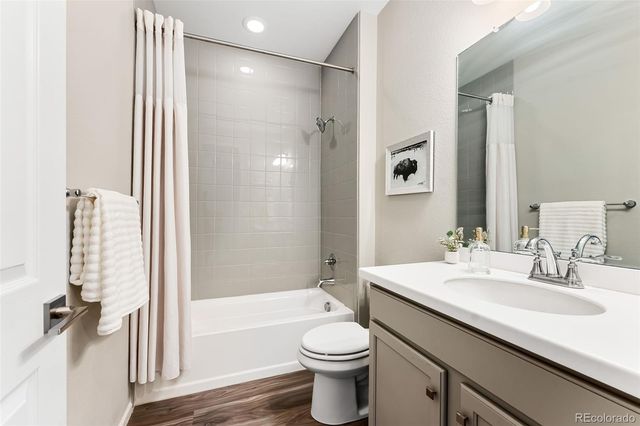 5779 S Haleyville Street, Aurora, CO 80016