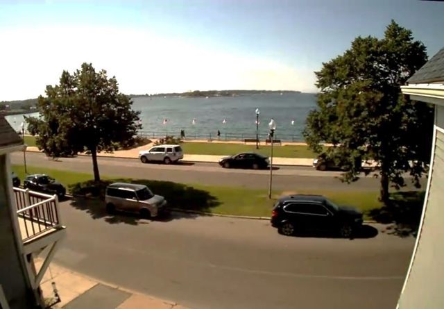 4 Lewis Ct, Gloucester, MA 01930
