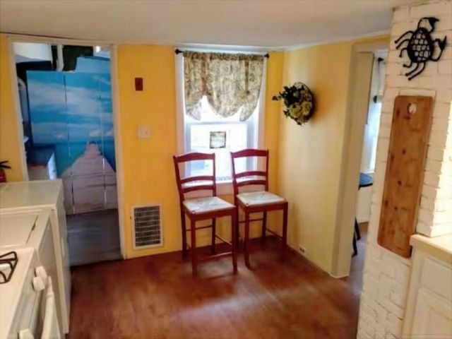 4 Lewis Ct, Gloucester, MA 01930
