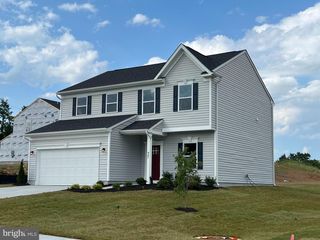 35 SIGNAL KNOB COTTAGE DR, Strasburg, VA 22657