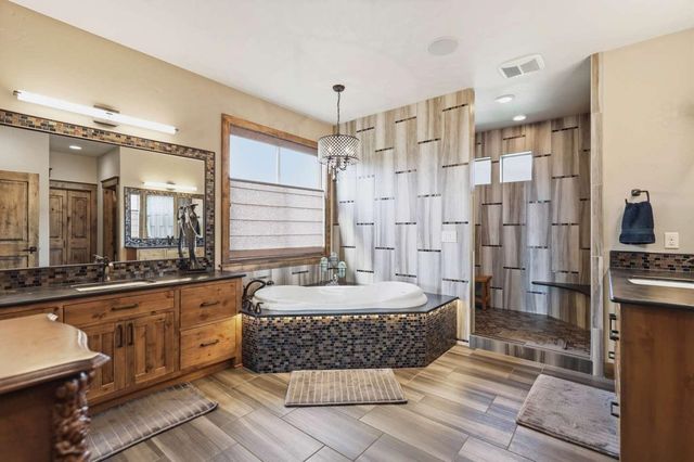 224 N CHIEF GARRY Dr, Liberty Lake, WA 99019