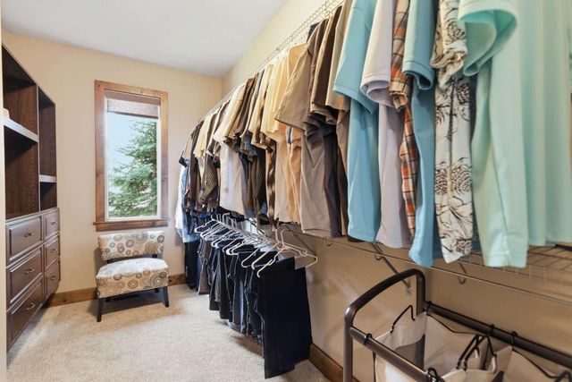 224 N CHIEF GARRY Dr, Liberty Lake, WA 99019