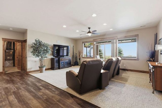 224 N CHIEF GARRY Dr, Liberty Lake, WA 99019