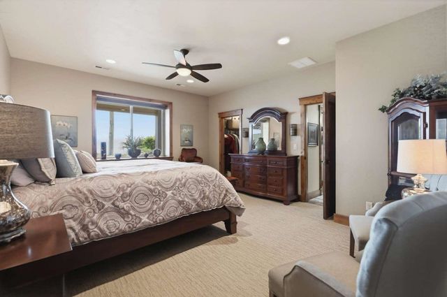 224 N CHIEF GARRY Dr, Liberty Lake, WA 99019