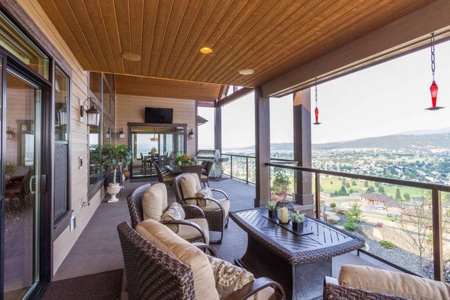 224 N CHIEF GARRY Dr, Liberty Lake, WA 99019