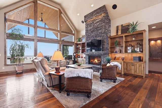 224 N CHIEF GARRY Dr, Liberty Lake, WA 99019