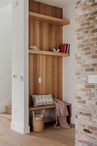 1180 Ridgeway DR 2, Austin, TX 78702