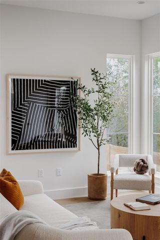 1180 Ridgeway DR 2, Austin, TX 78702