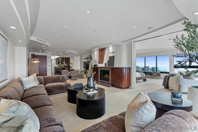 939 Coast Blvd 15E, La Jolla, CA 92037