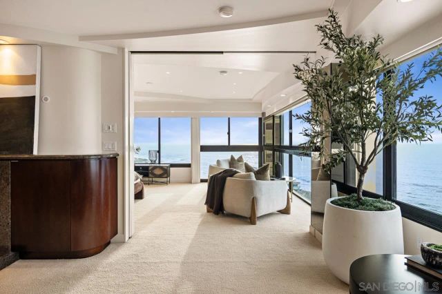 939 Coast Blvd 15E, La Jolla, CA 92037