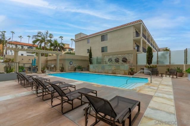 939 Coast Blvd 15E, La Jolla, CA 92037