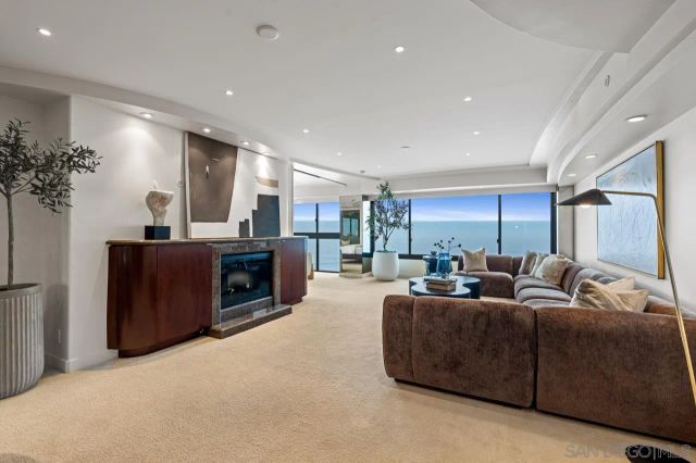 939 Coast Blvd 15E, La Jolla, CA 92037