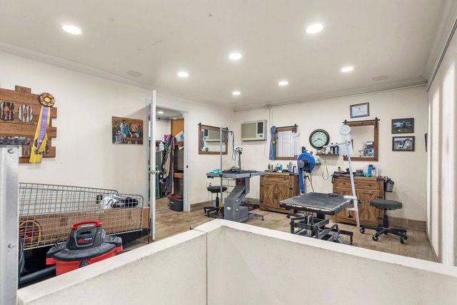 842 S Stearns Rd, Oakdale, CA 95361