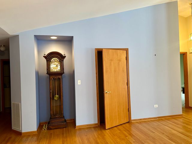 11904 Somerset Road, Orland Park, IL 60467