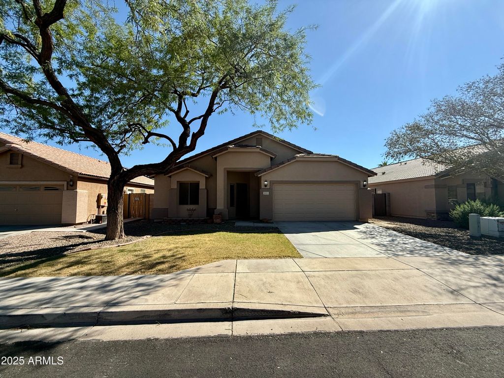 2021 E Caldwell Street, Phoenix, AZ 85042