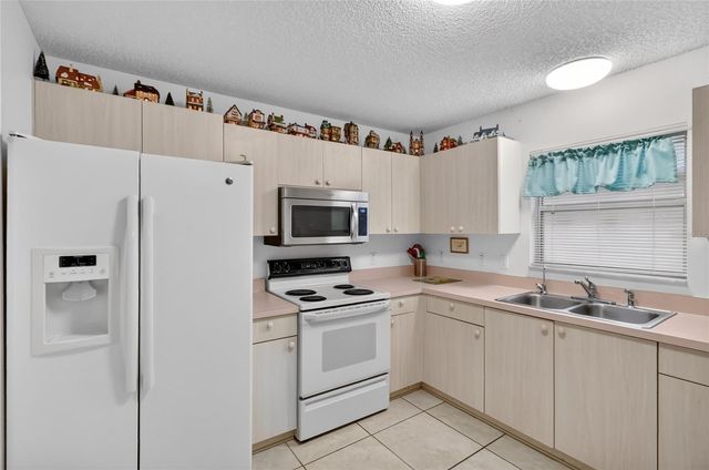 1630 TAMPICO PLACE, Lady Lake, FL 32159