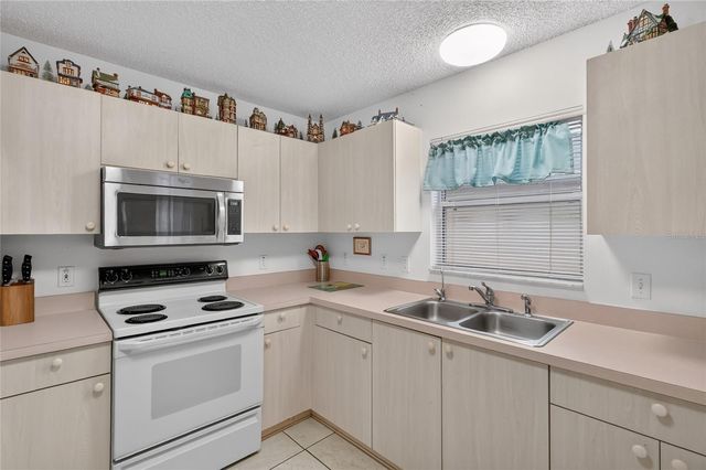 1630 TAMPICO PLACE, Lady Lake, FL 32159