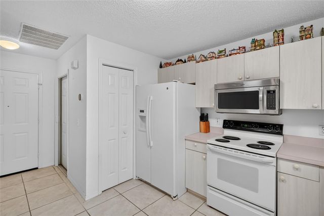 1630 TAMPICO PLACE, Lady Lake, FL 32159