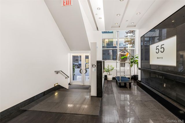 55 Berry Street 4F, Brooklyn, NY 11249