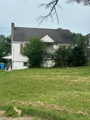 1622 Wayne ST, Roanoke, VA 24012