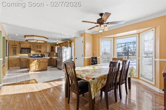 26767 Emma Avenue, Flat Rock, MI 48134