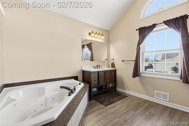 26767 Emma Avenue, Flat Rock, MI 48134