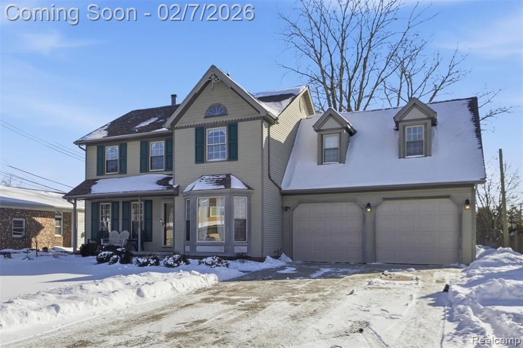 26767 Emma Avenue, Flat Rock, MI 48134