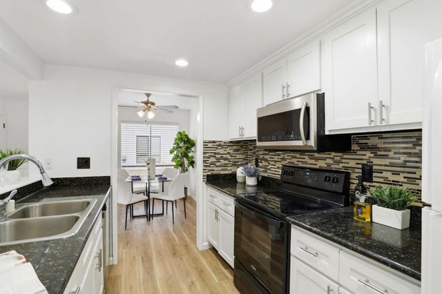 3819 7 Trees Boulevard 303, San Jose, CA 95111