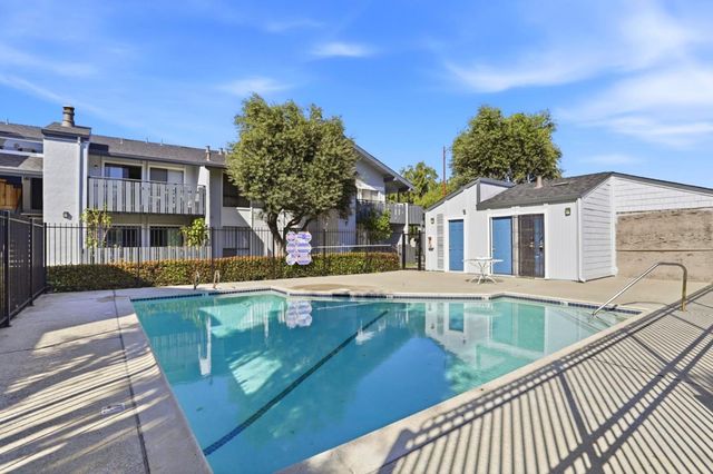 3819 7 Trees Boulevard 303, San Jose, CA 95111