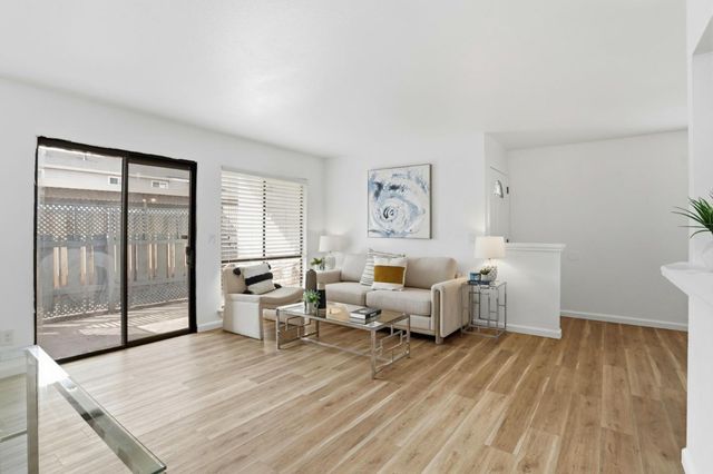 3819 7 Trees Boulevard 303, San Jose, CA 95111