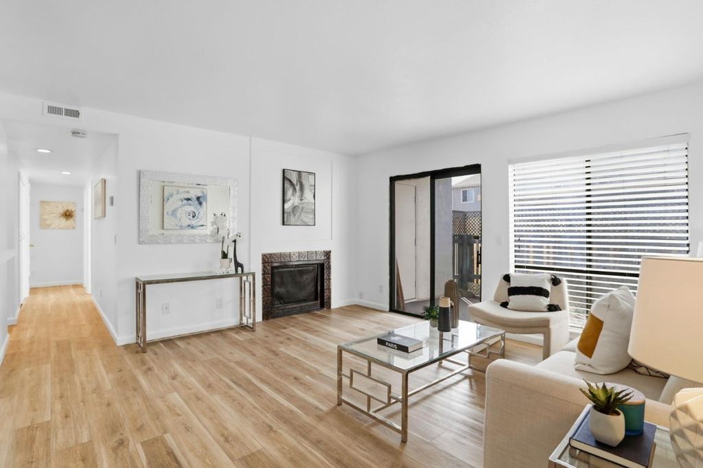 3819 7 Trees Boulevard 303, San Jose, CA 95111