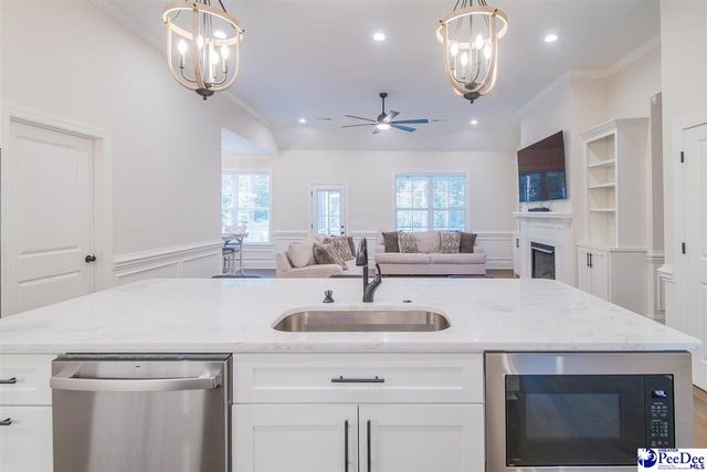 994 Cedar Crest, Florence, SC 29501