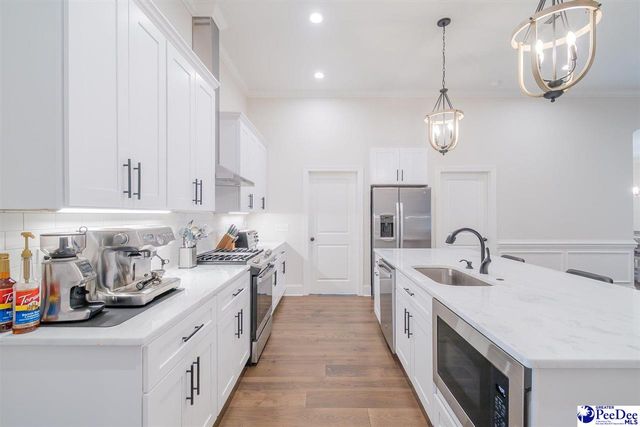 994 Cedar Crest, Florence, SC 29501