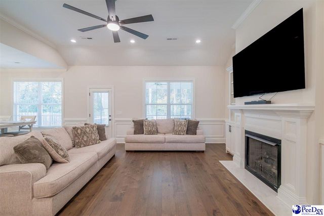 994 Cedar Crest, Florence, SC 29501