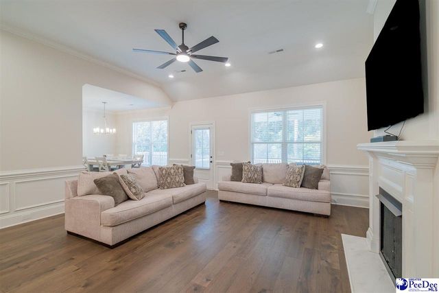 994 Cedar Crest, Florence, SC 29501