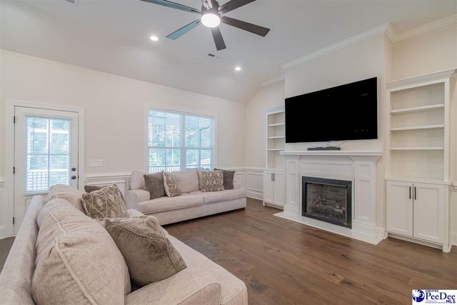 994 Cedar Crest, Florence, SC 29501