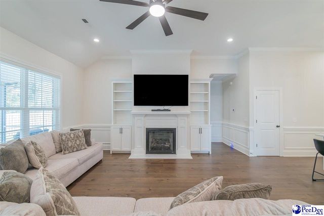 994 Cedar Crest, Florence, SC 29501