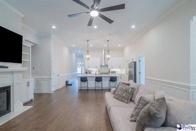 994 Cedar Crest, Florence, SC 29501