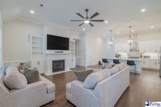 994 Cedar Crest, Florence, SC 29501