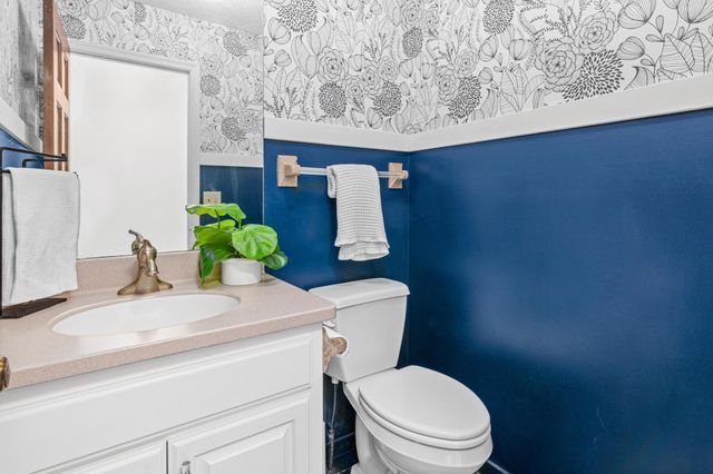 5816 Oxford Street N, Shoreview, MN 55126