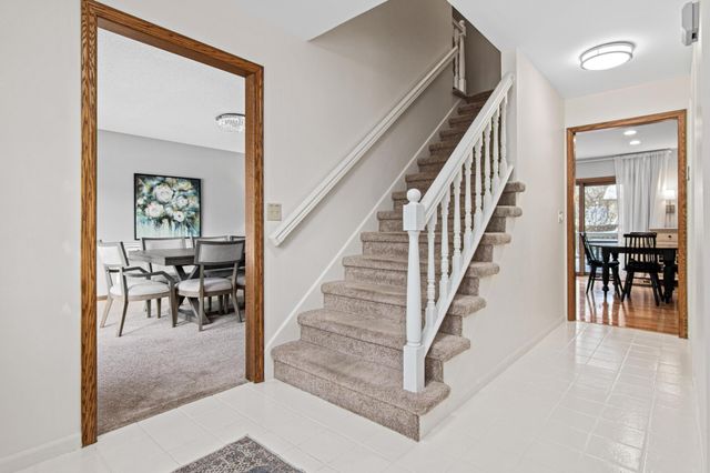 5816 Oxford Street N, Shoreview, MN 55126