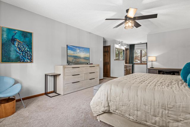 5816 Oxford Street N, Shoreview, MN 55126