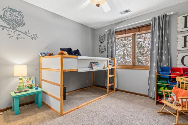 5816 Oxford Street N, Shoreview, MN 55126