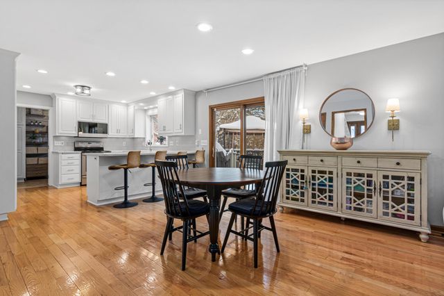 5816 Oxford Street N, Shoreview, MN 55126