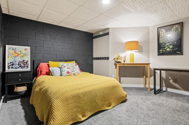 5816 Oxford Street N, Shoreview, MN 55126