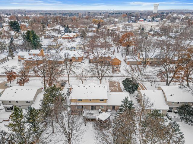 5816 Oxford Street N, Shoreview, MN 55126