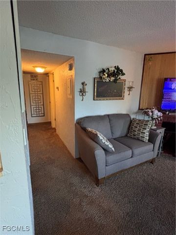 7007 New Post DR 3, North Fort Myers, FL 33917